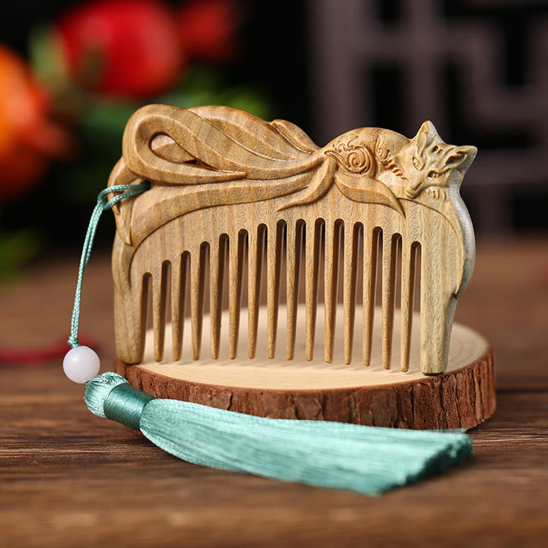 Green Sandalwood Engraved Cure Tassel Comb for Tranquility