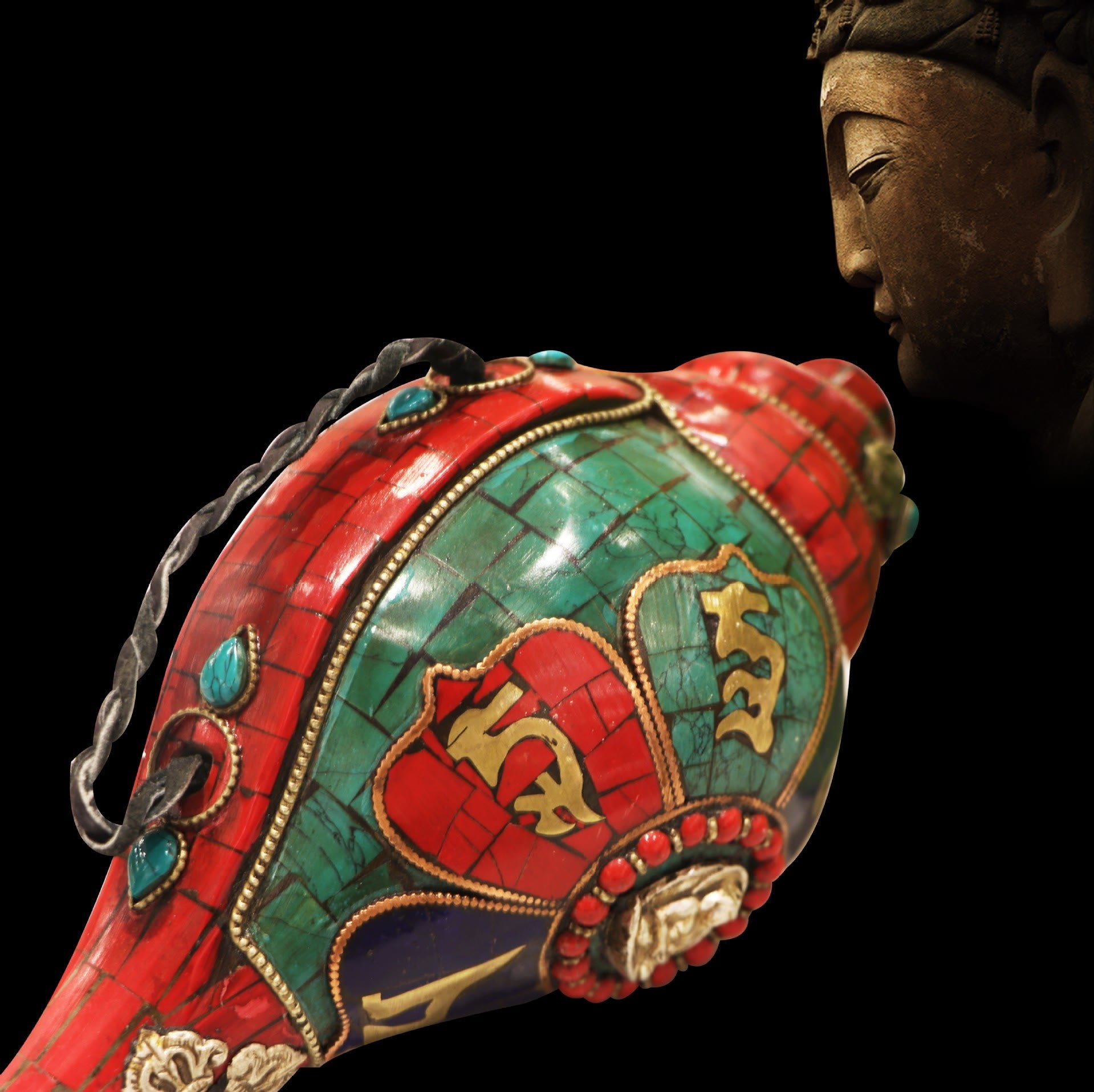 Tibetan Handmade Shankha Conch Shell 23cm | Zen Decor