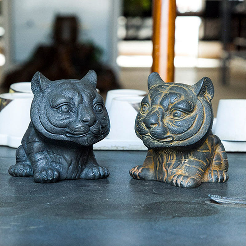 Handmade 9cm Tiger Iron Powder Spiritual Statue