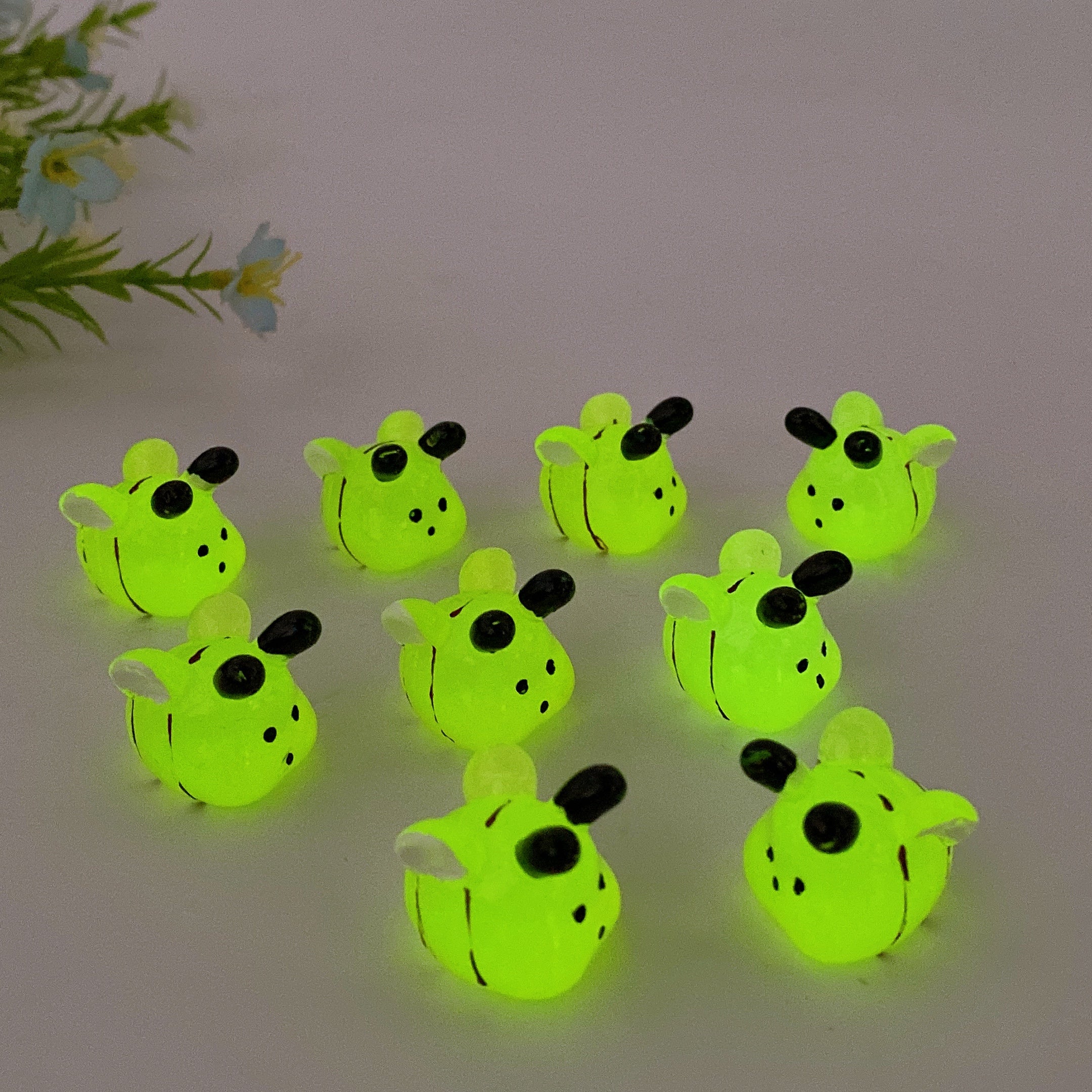 Luminous Yellow Crystal Bee Carving 20mm Figurine