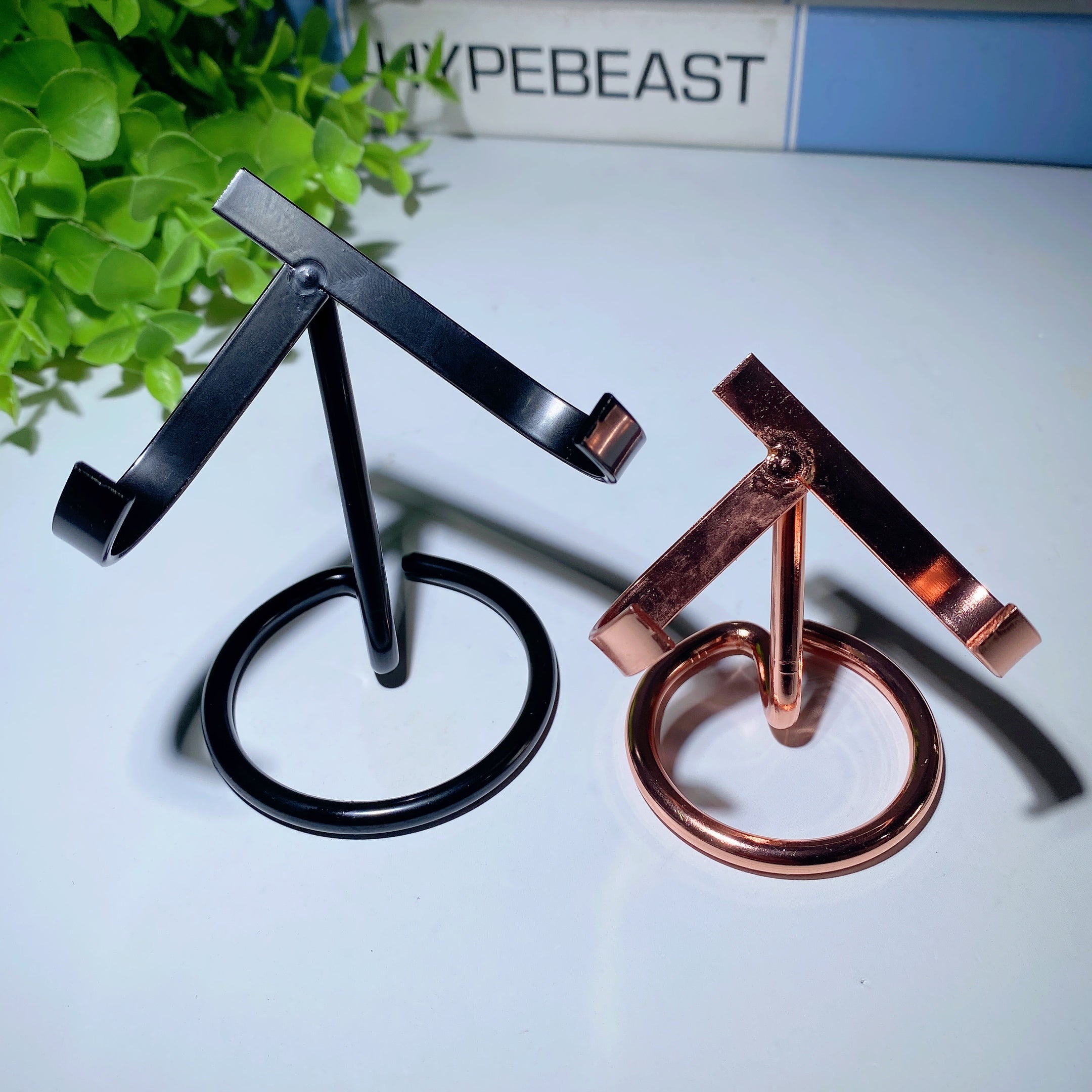 Metal Crystal Stand for Heart Carvings | 3-inch Display