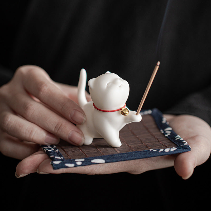 Mini Lucky Cat Ceramic Tea Pet with Bamboo Mat | Spiritual Figurine
