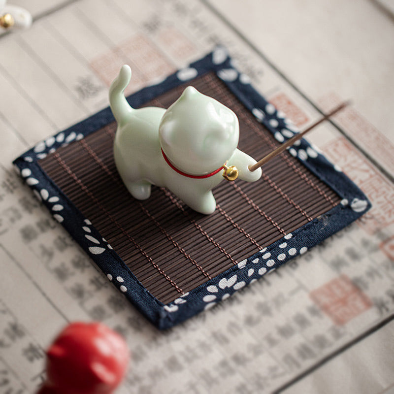 Mini Lucky Cat Ceramic Tea Pet with Bamboo Mat | Spiritual Figurine