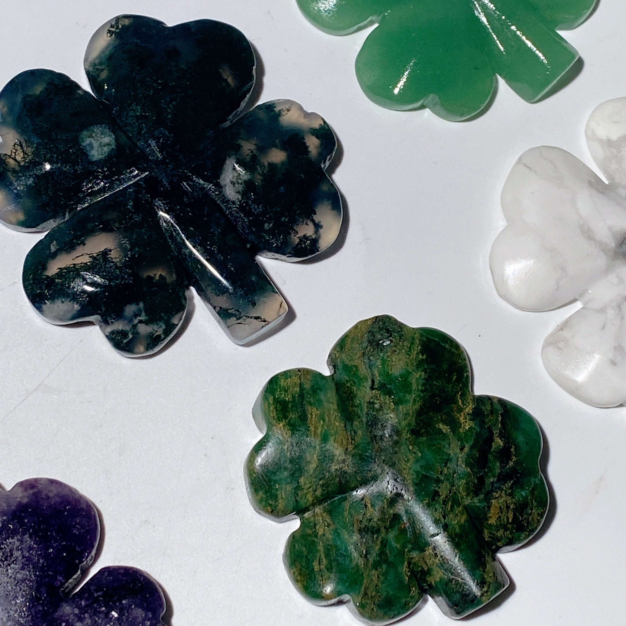 Mixed Crystal Four Leaf Clover Figurine 1.8-2.2 Inch for Healing
