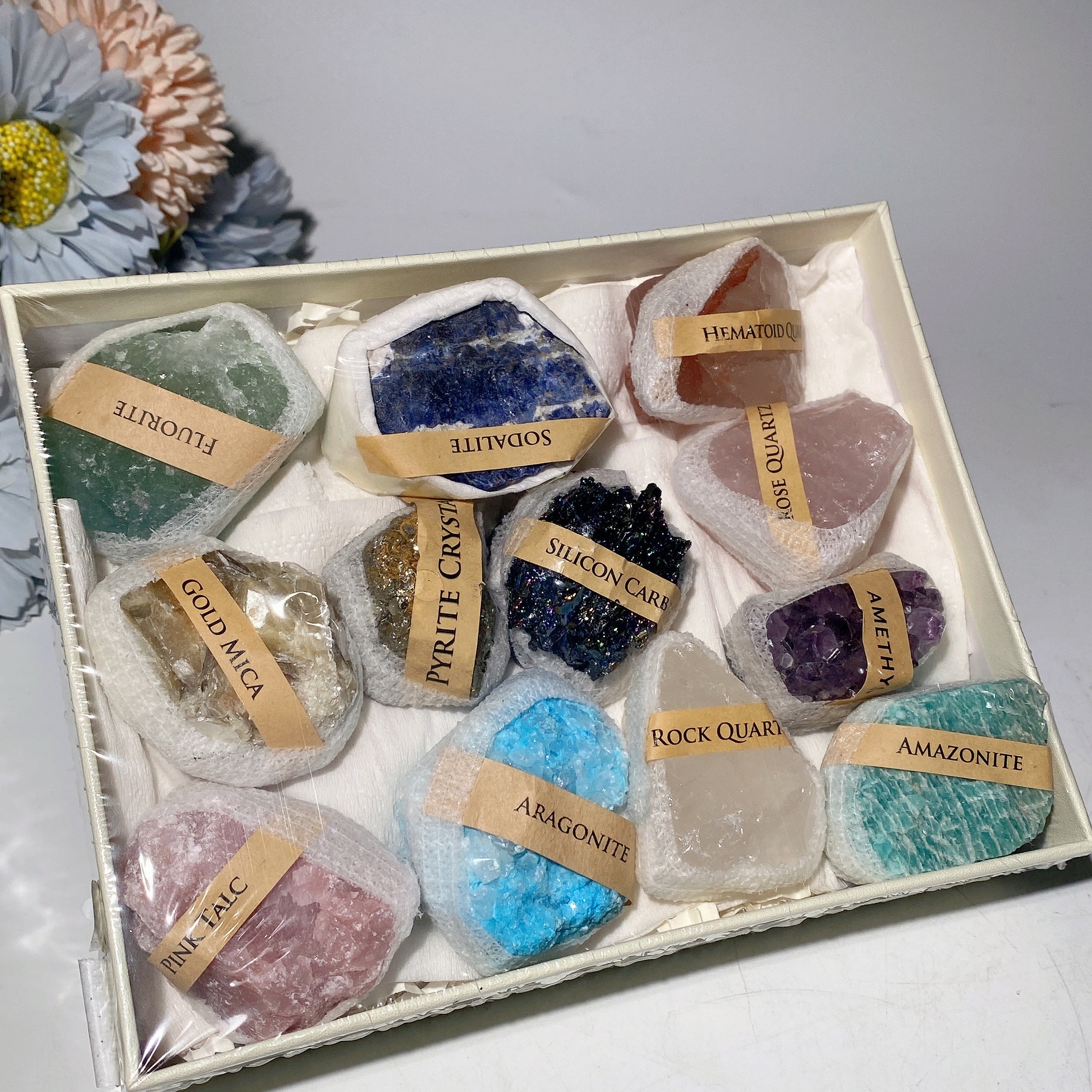 Raw Crystals Box Set with Amethyst, Pyrite & Fluorite – Healing Stones Collection