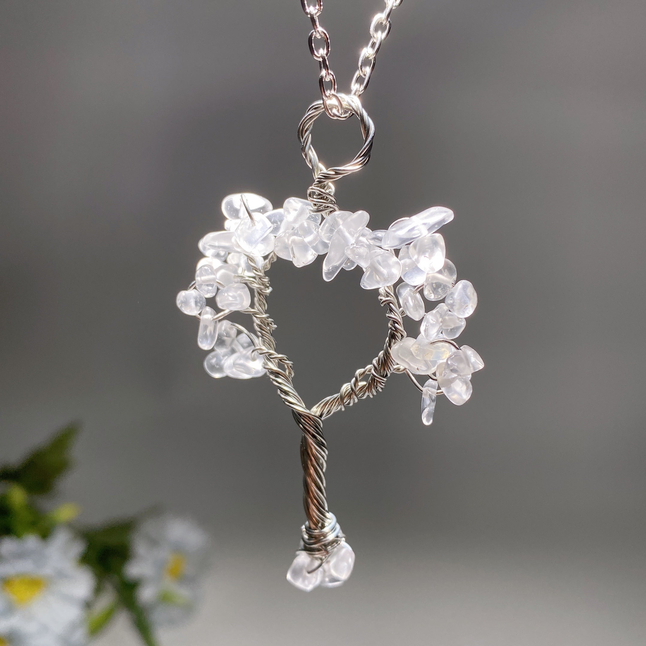 Silver Chain Tree of Life Healing Crystal Necklace 33cm