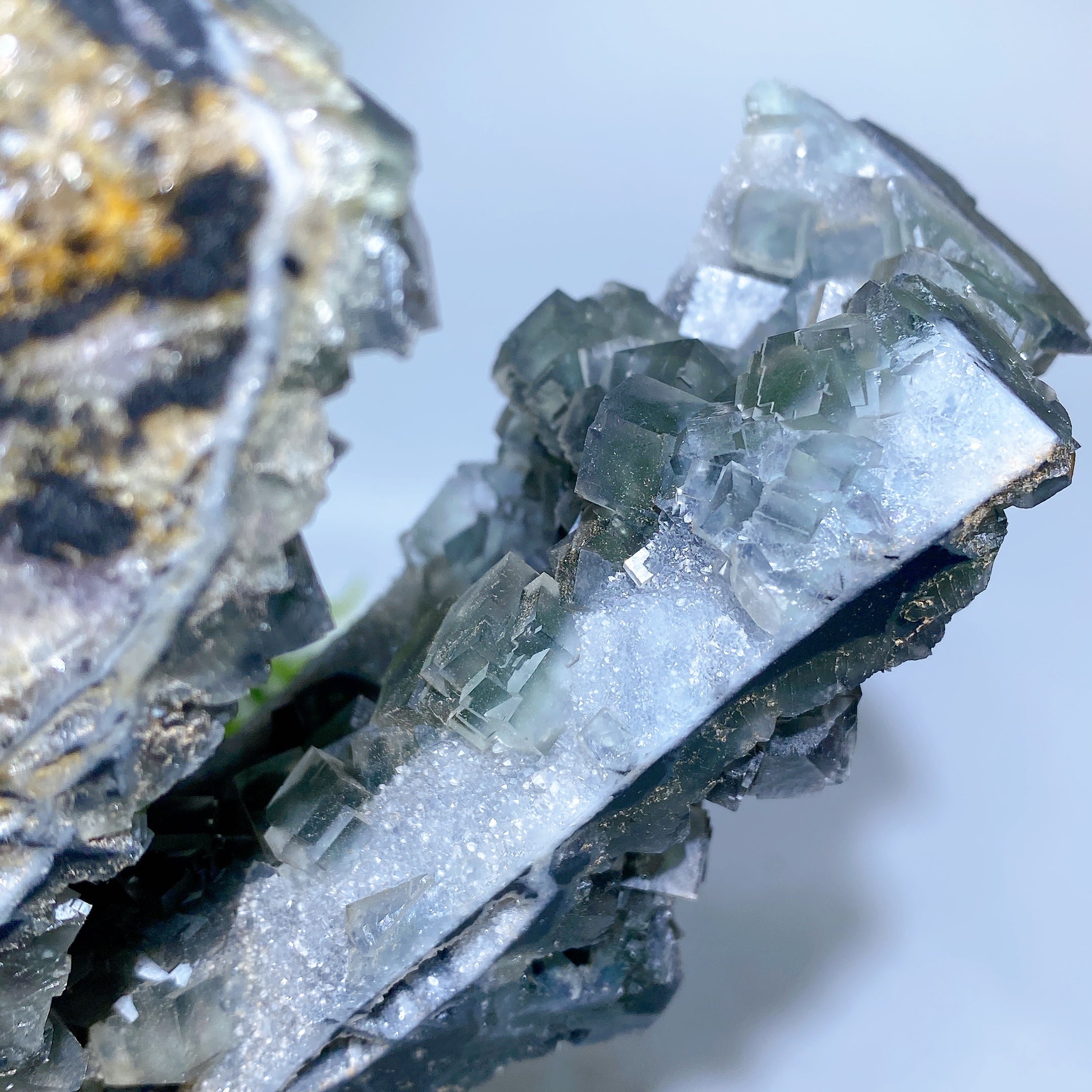 Unique 20cm Sphalerite & Fluorite Crystal Specimen Healing