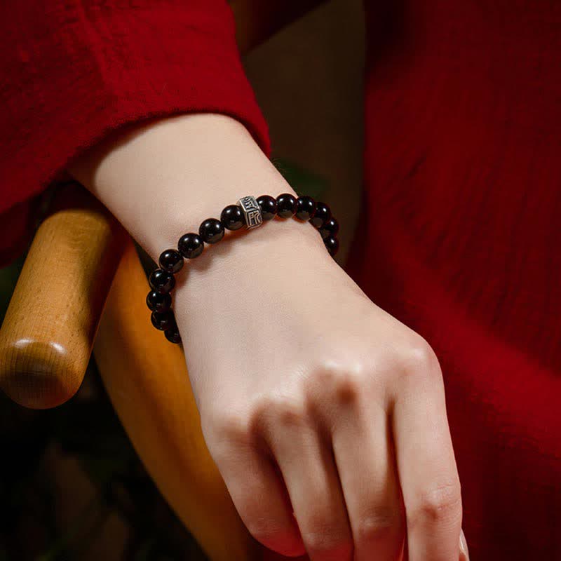 Unisex 8mm Chinese Zodiac Strength Bracelet in Obsidian & Moonstone