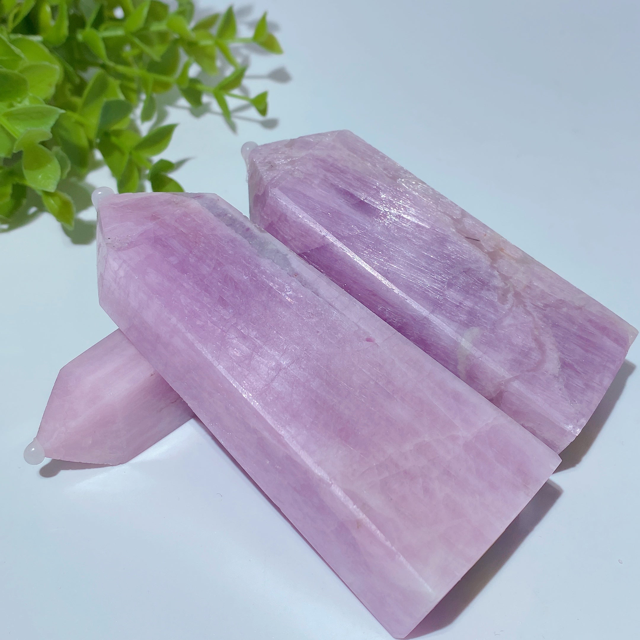 UV Reactive Kunzite Crystal Tower 3-5.5 Inch Healing Energy