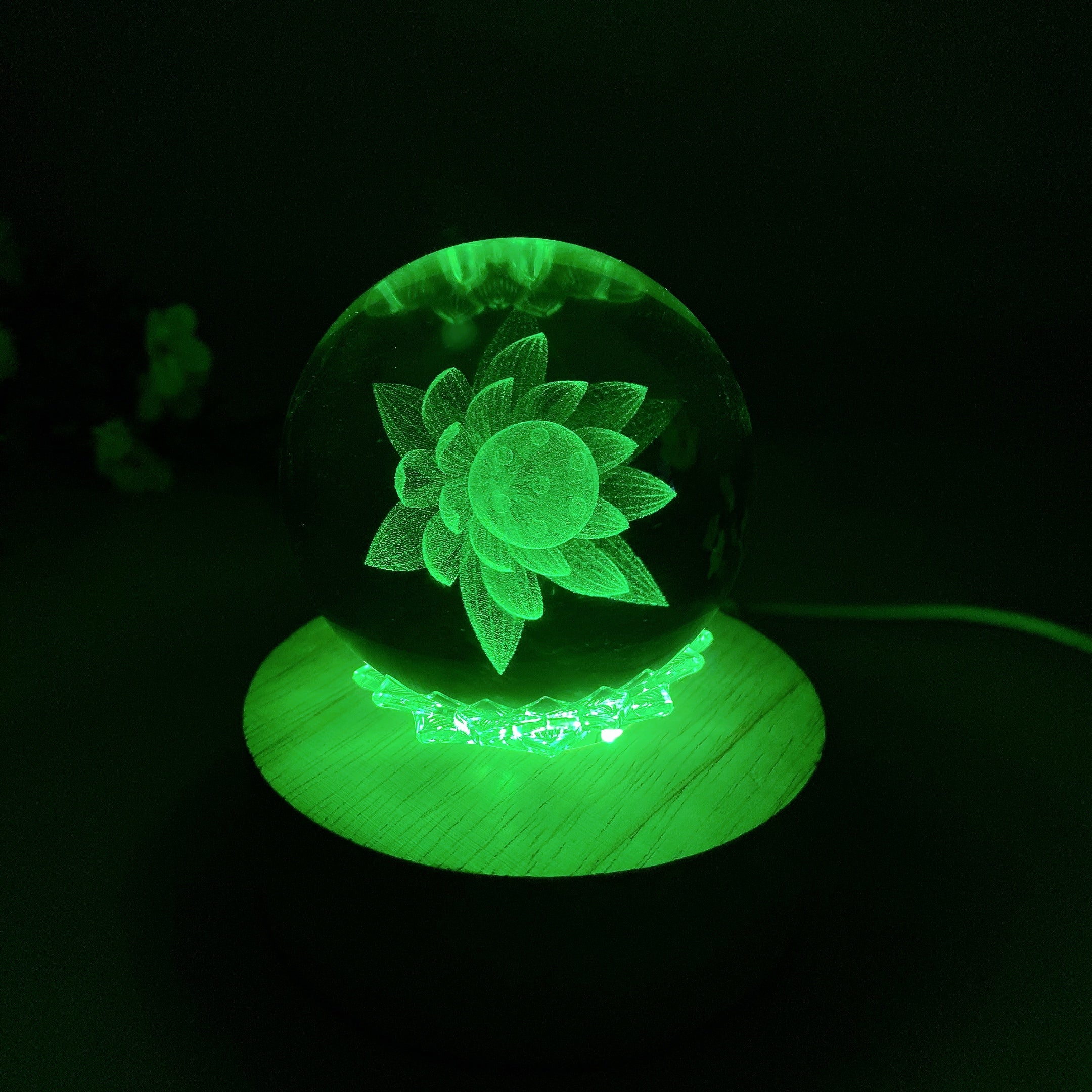 Wooden Lotus Crystal Lamp Stand 8cm for Healing Ambiance