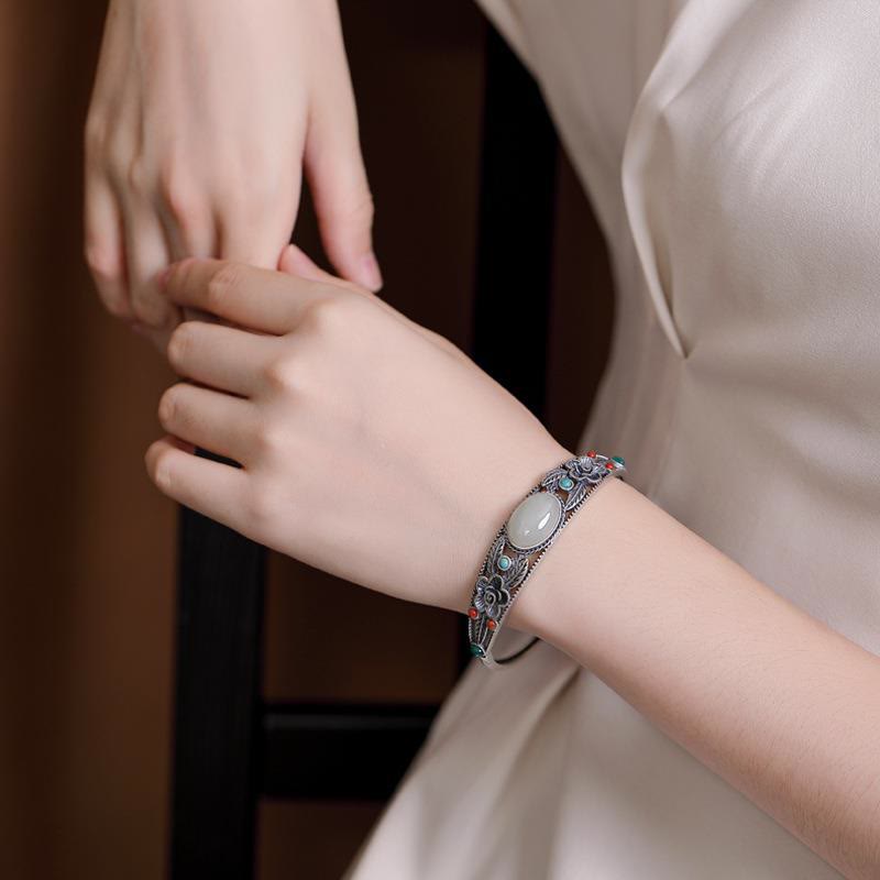 Harmony Luck Jade Bracelet with Flower Leaf Design
