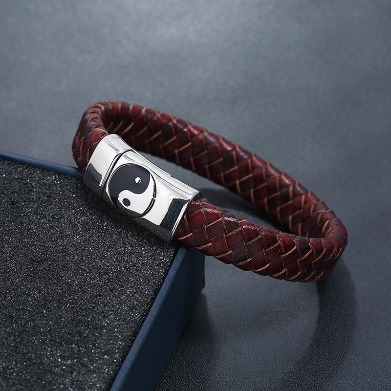 Unisex Titanium Steel Yin Yang Bracelet for Balance 22.5cm