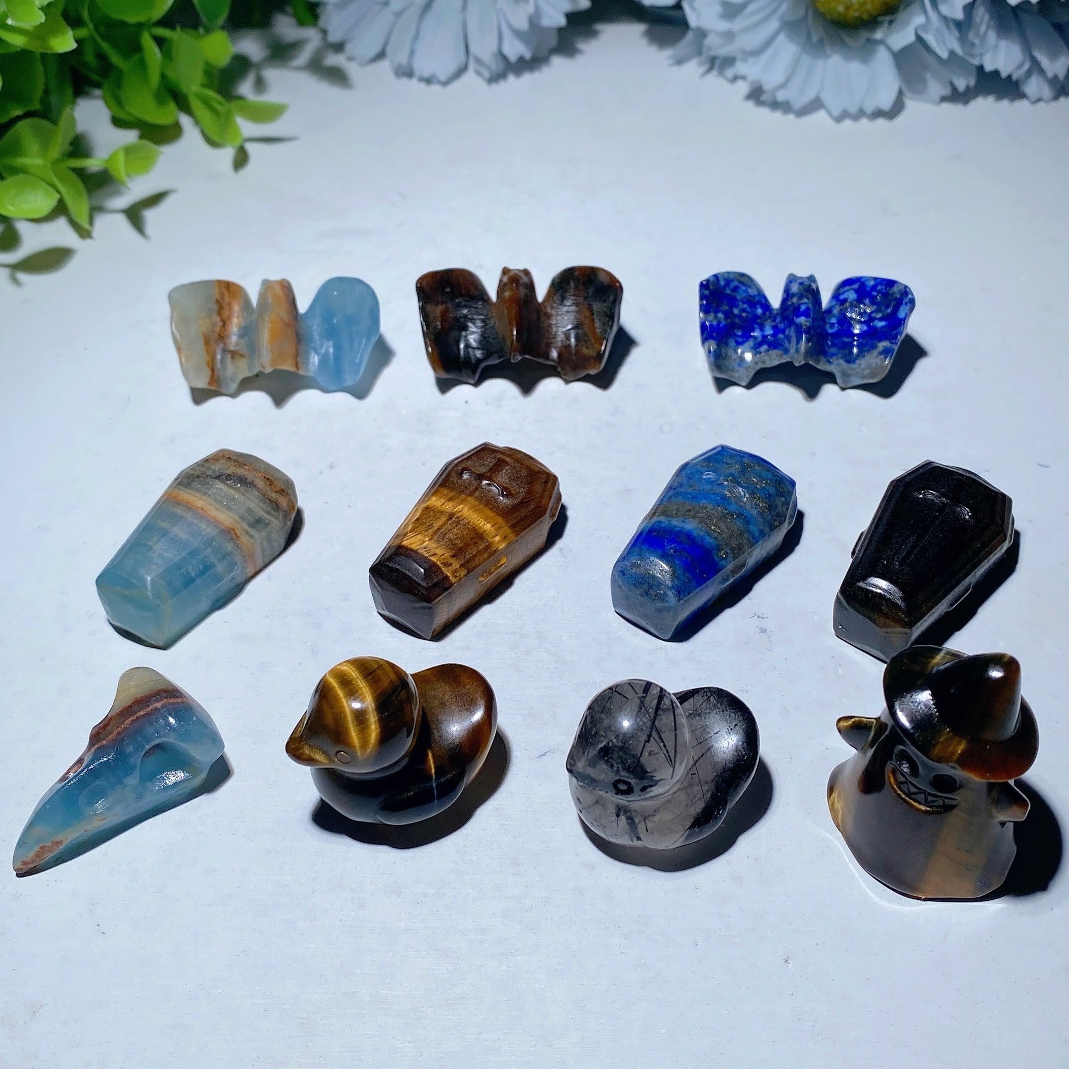 1.0-1.5 inch Hand-Carved Crystal Figurines for Healing