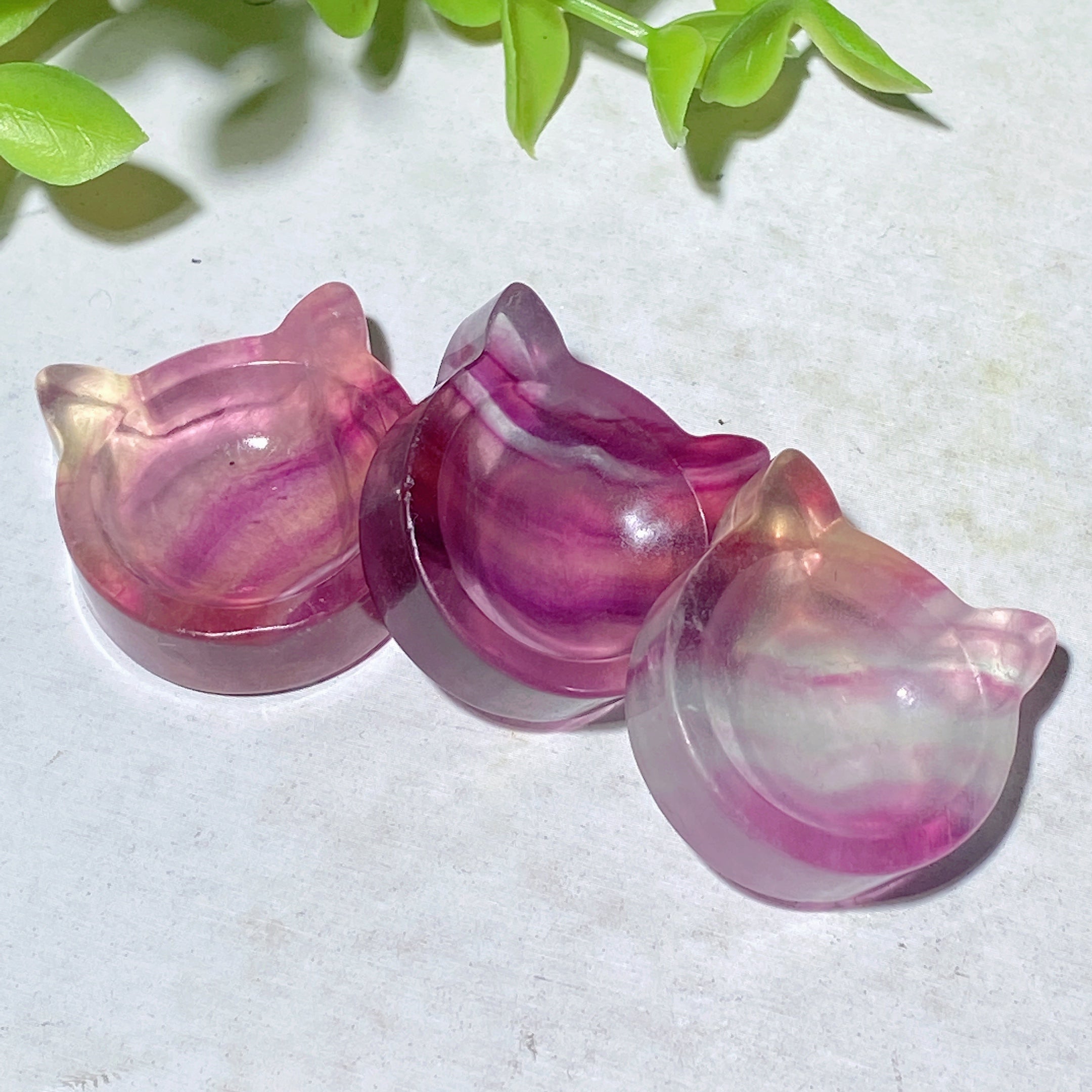 1.0 inch Fluorite Cat & Heart Bowl Crystal Carvings