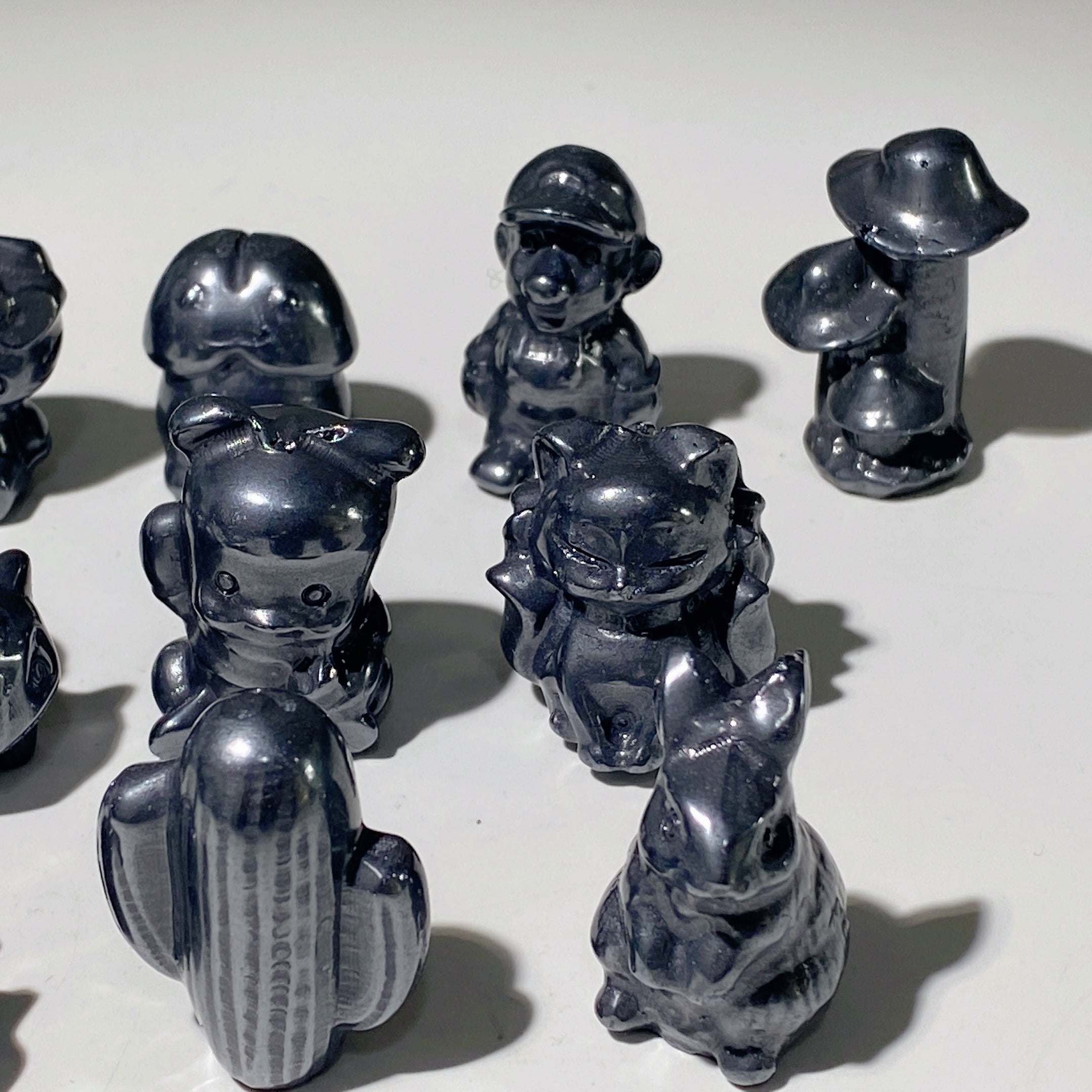 1.1-1.5 Inch Hematite Crystal Figurines for Healing Energy