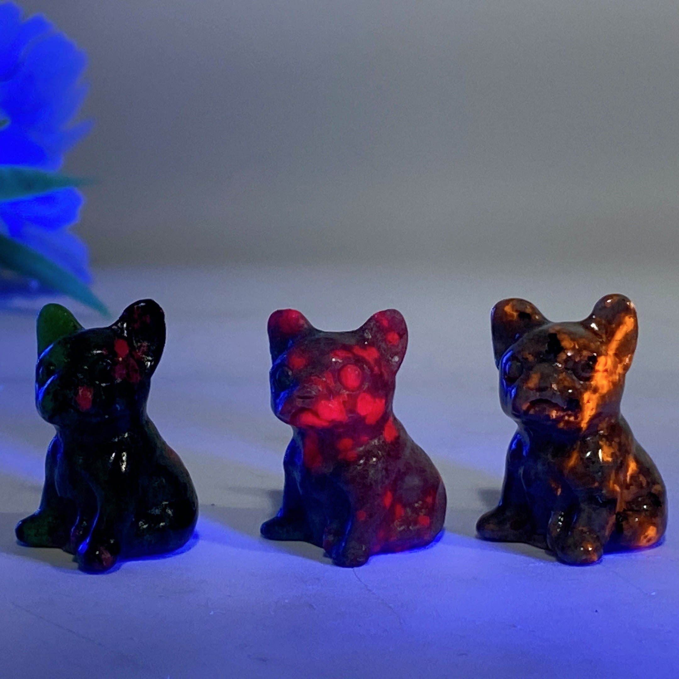 1.1 inch Crystal Bulldog Figurine Carvings Spiritual Animal Totem