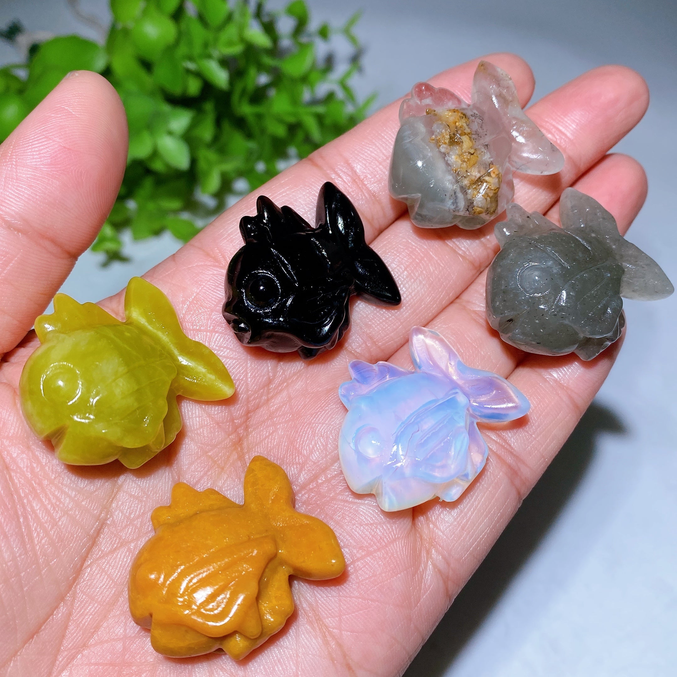 1.1-inch Crystal Fish Carving | Healing Crystal Animal Figurine