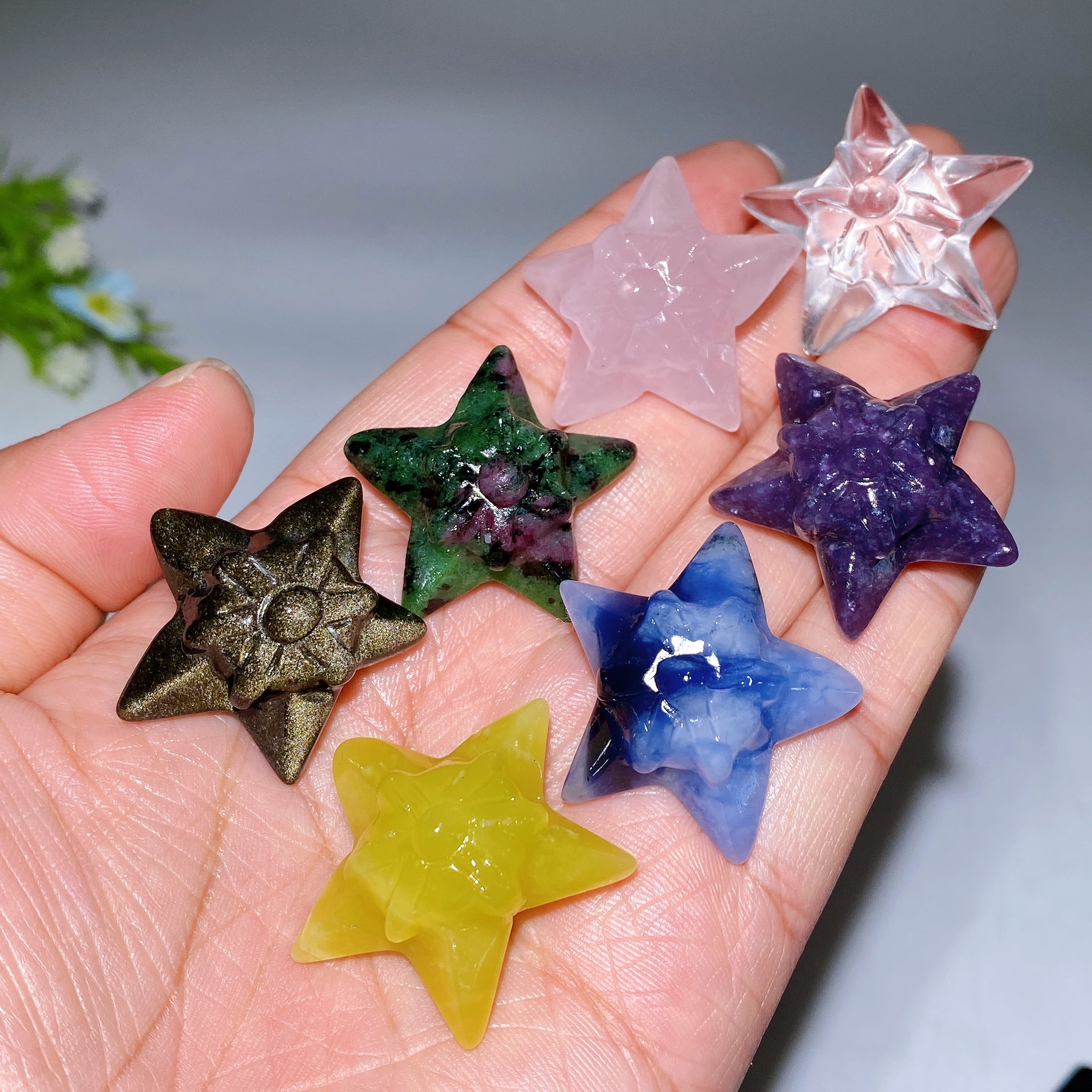 1.1 inch Healing Crystal Star Carvings in Multiple Stones