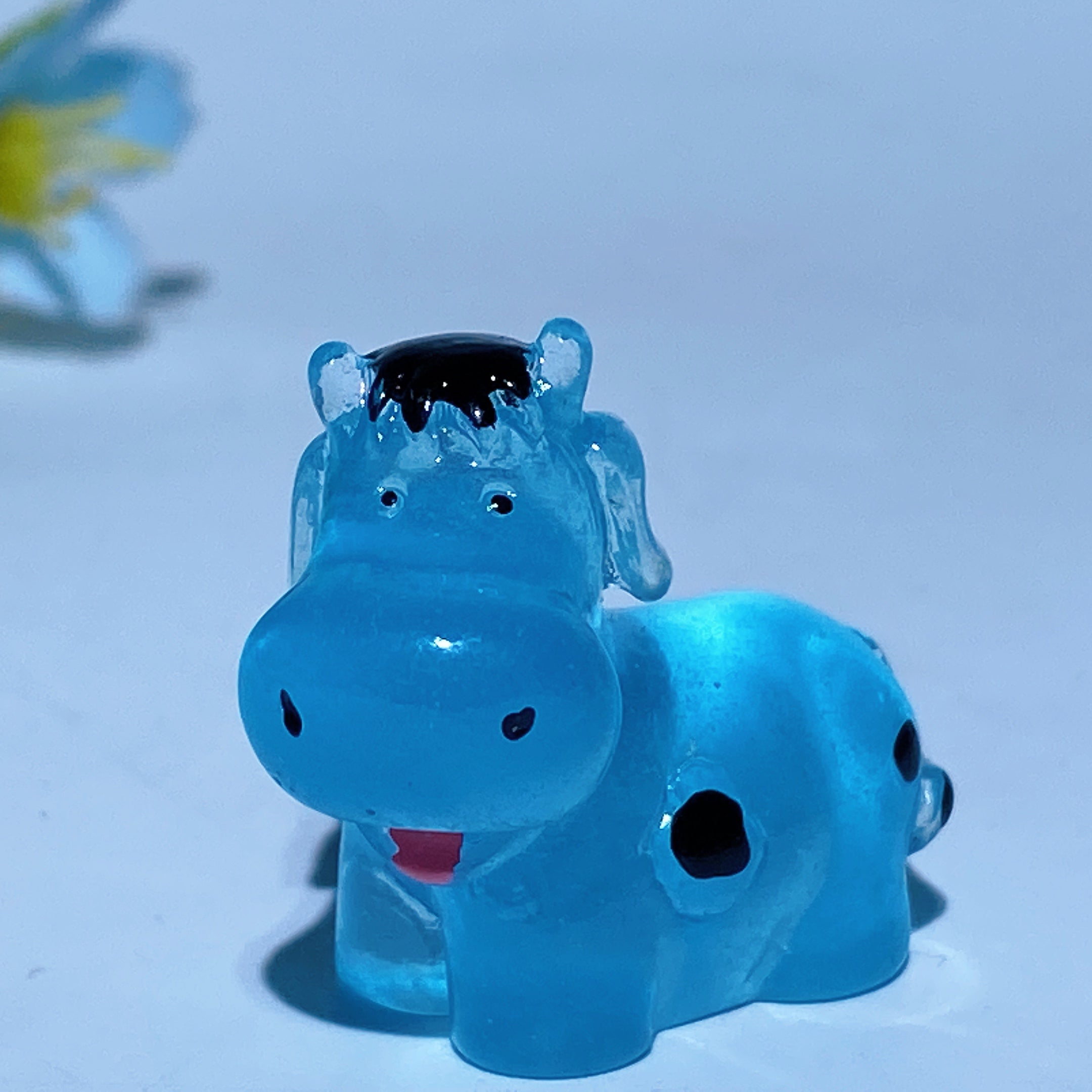 1.1-inch Luminous Crystal Cow Carving for Healing