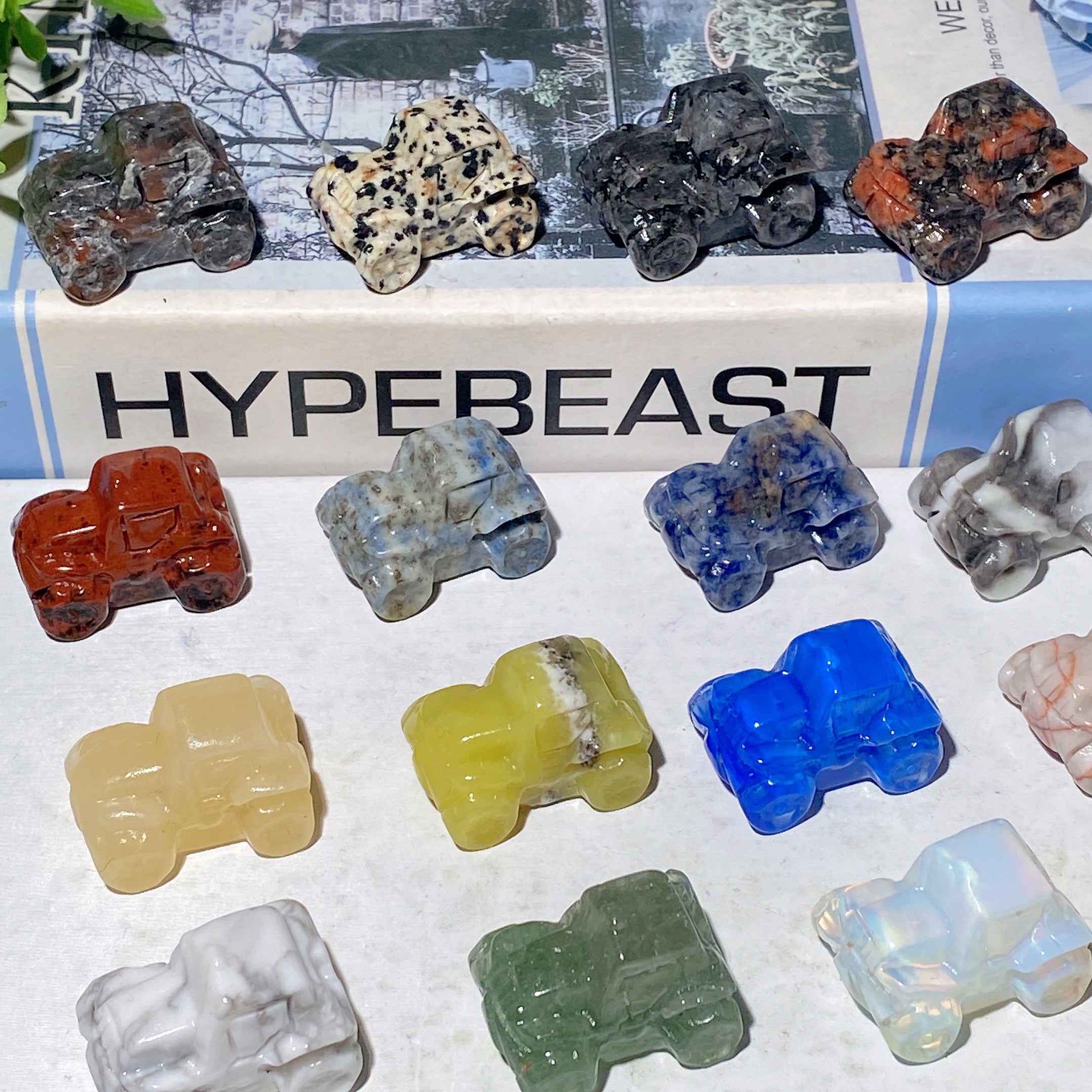 1.1 inch Mixed Crystal Car Figurines for Healing Energy