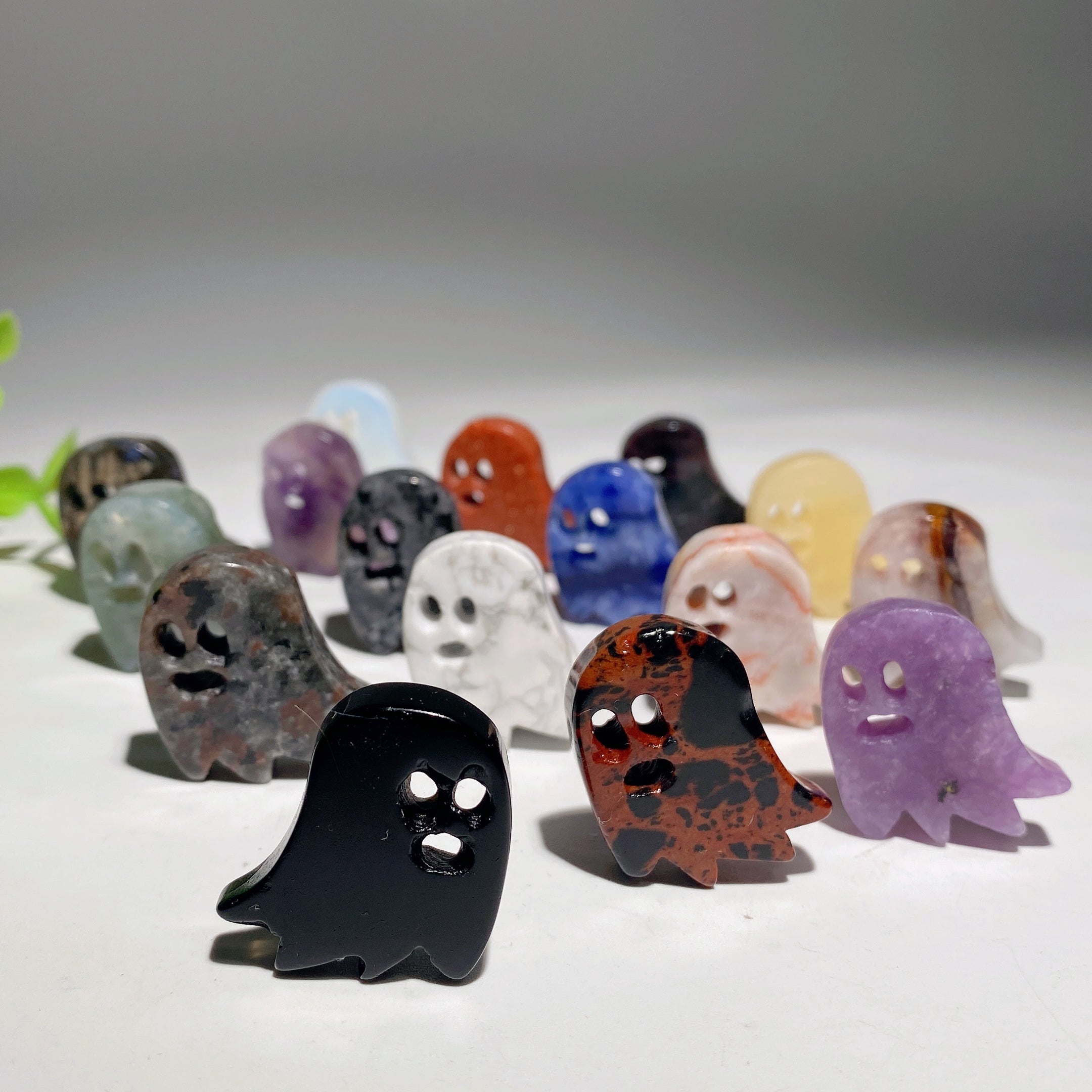 1.1-inch Mixed Crystal Ghost Figurine for Healing