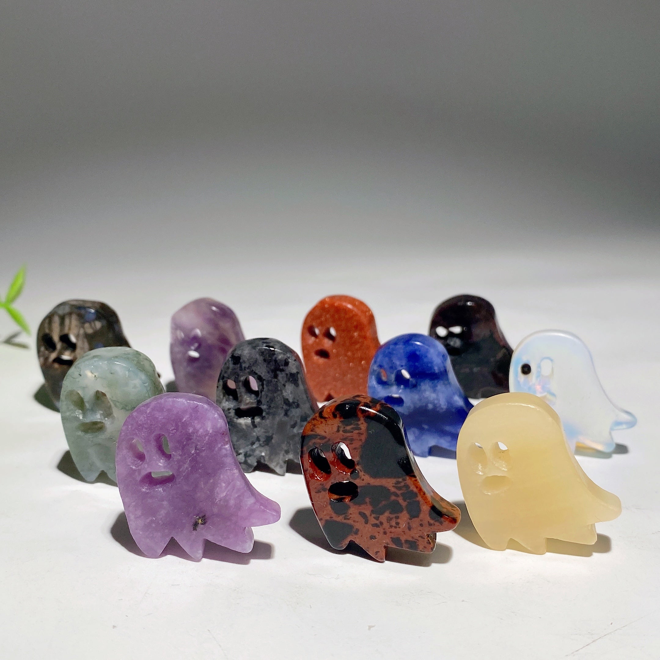1.1-inch Mixed Crystal Ghost Figurine for Healing