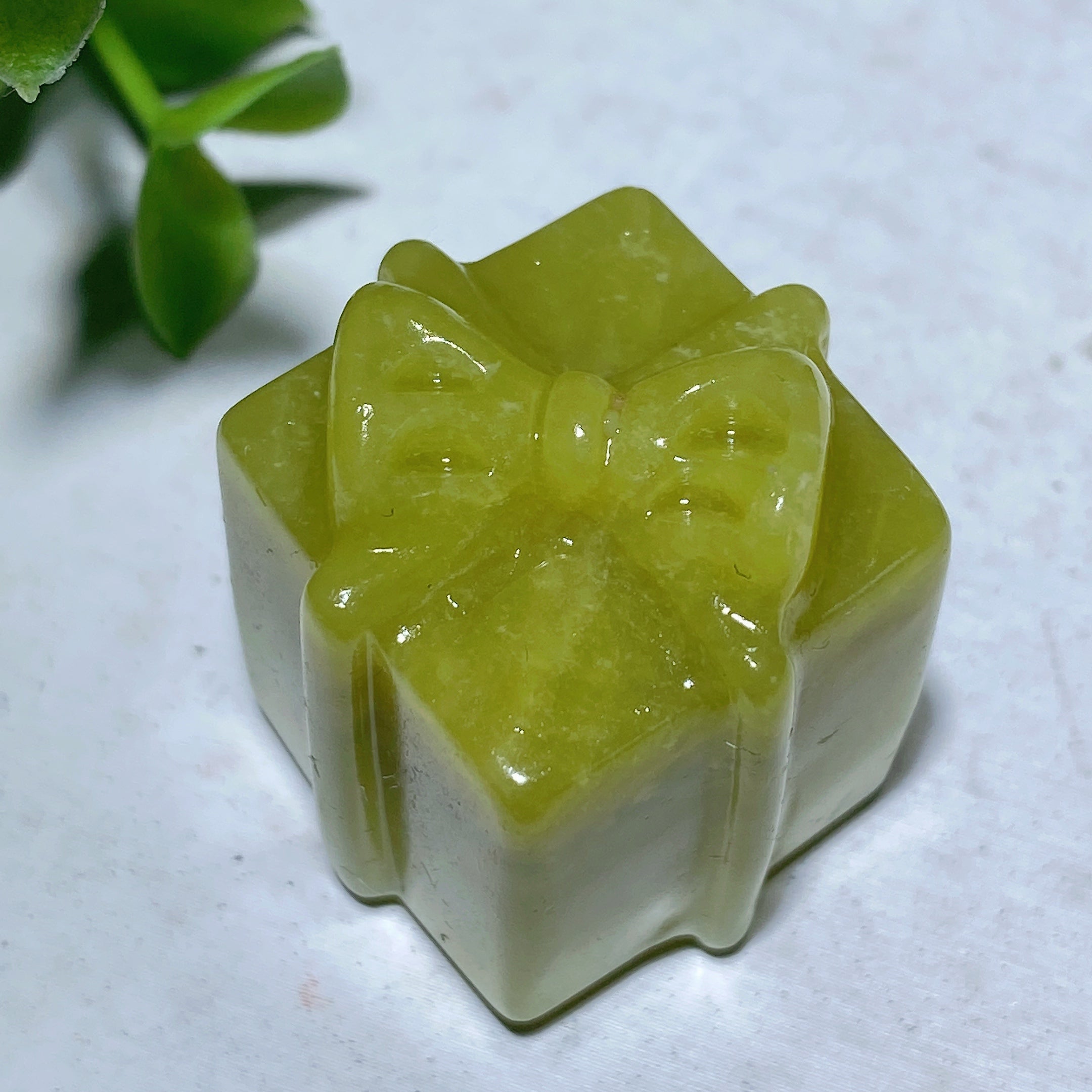1.1 Inch Mixed Crystal Gift Box Figurines for Healing
