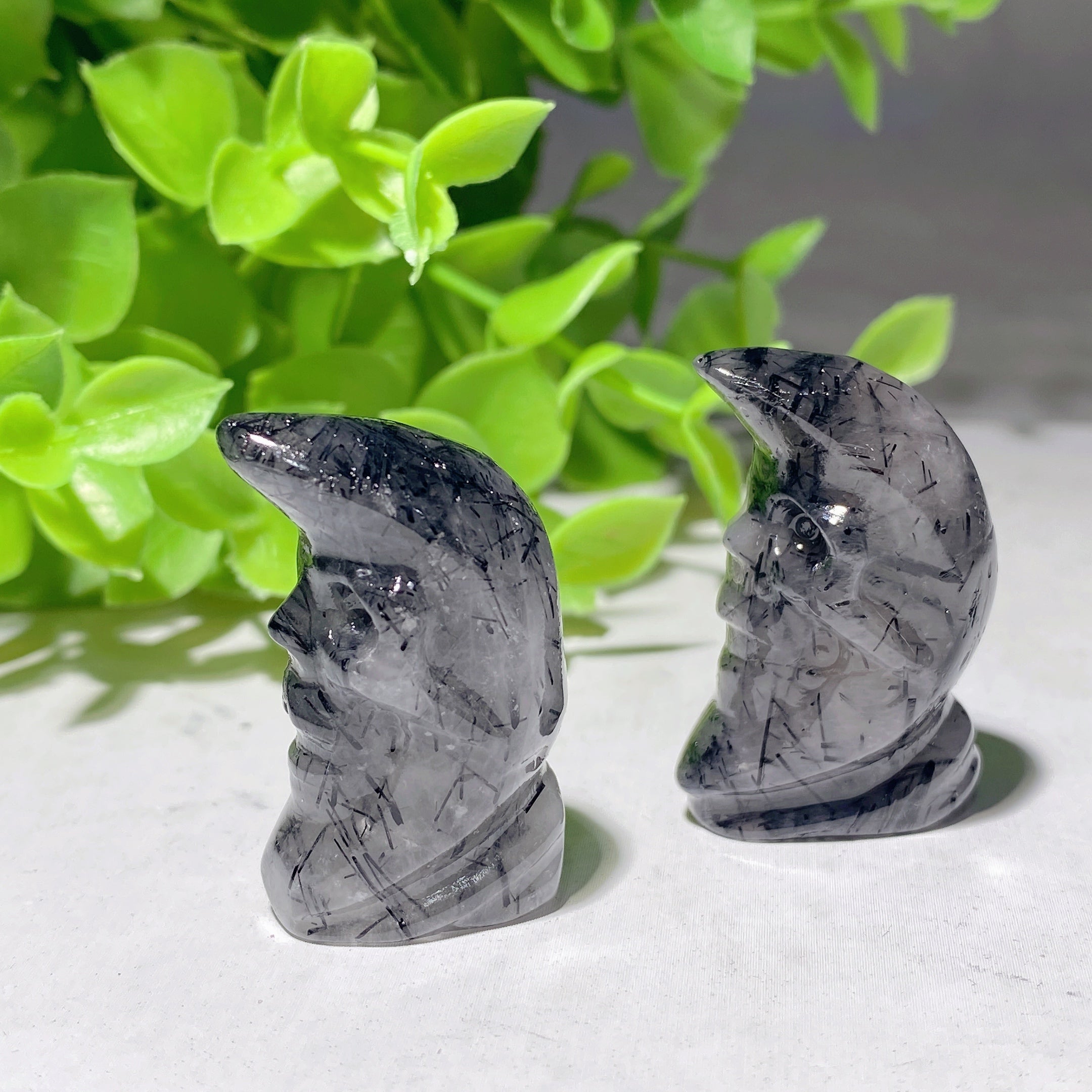 1.2-1.7 inch Black Tourmaline Crystal Animal Carvings for Healing