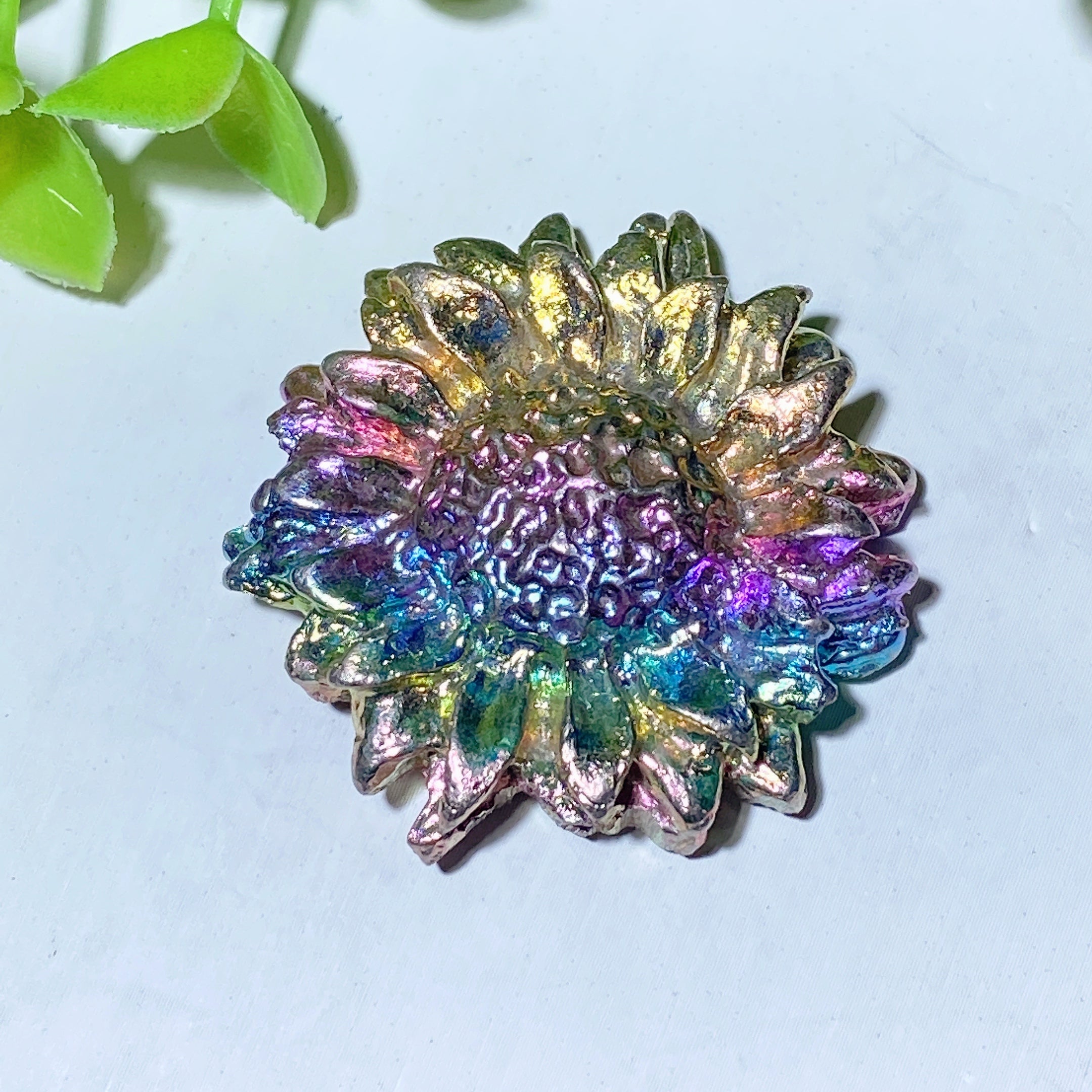 1.2-2.5 inch Bismuth Crystal Figurines Carvings