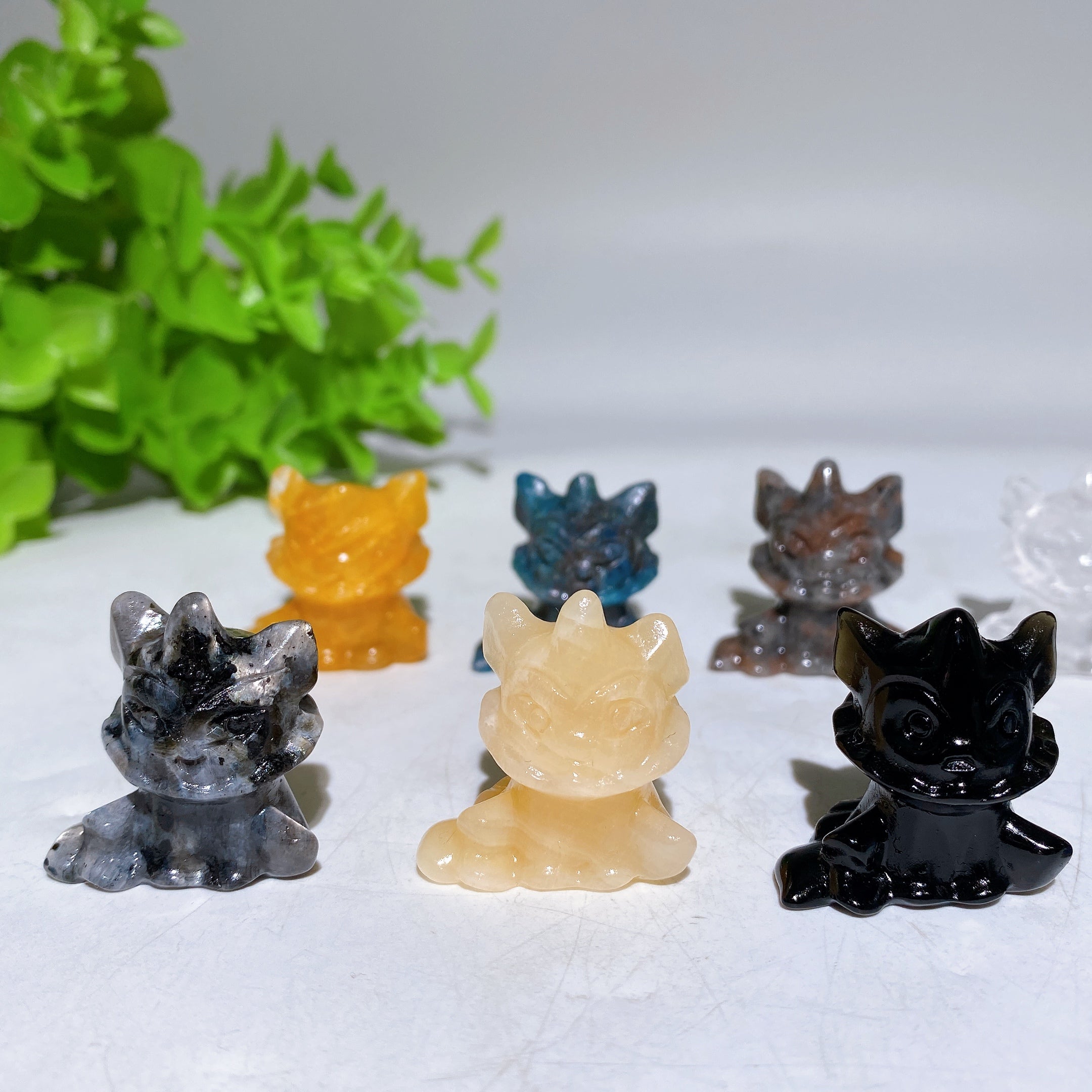 1.2-Inch Mini Crystal Figurine Carvings for Healing Energy