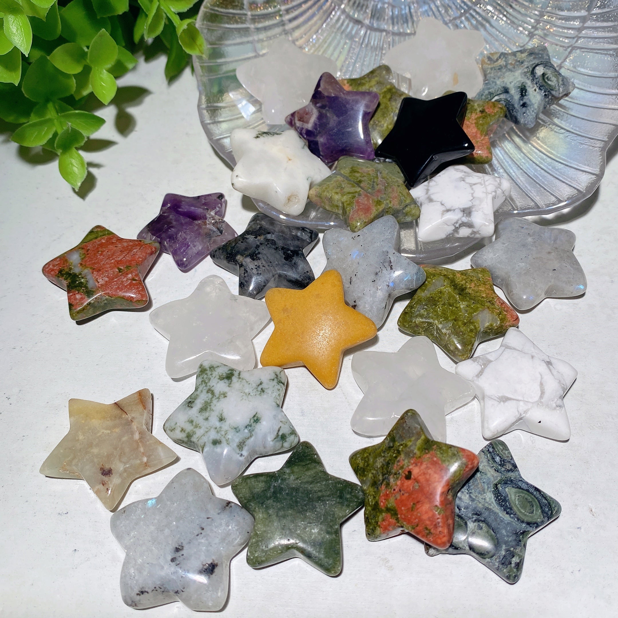 1.2 Inch Mixed Crystal Star Carvings for Spiritual Healing