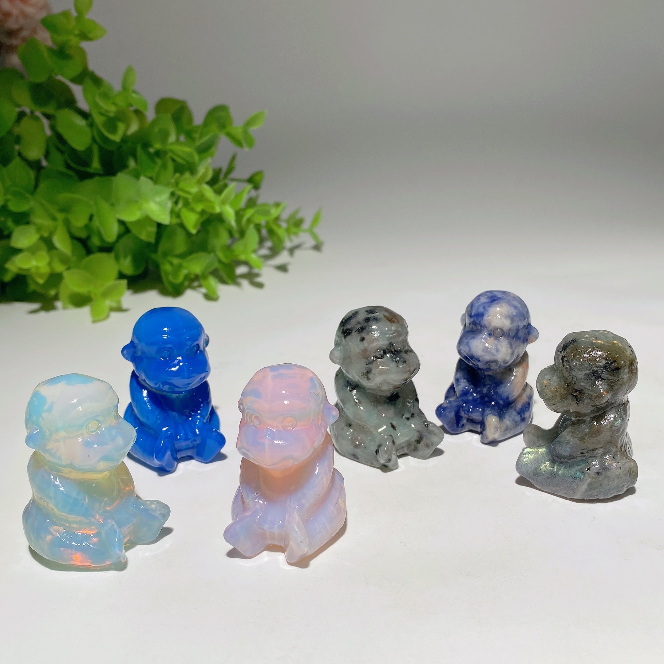 1.5-Inch Mixed Crystal Animal Monkey Carvings for Healing