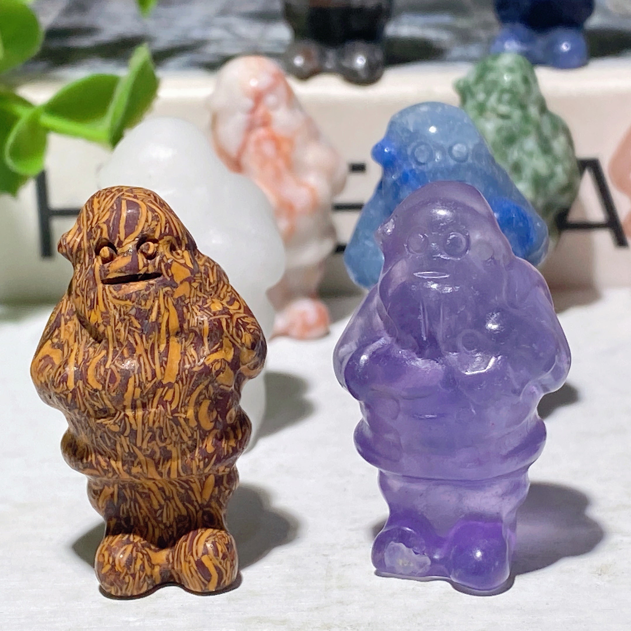 1.5 inch Mixed Crystal Santa Claus Healing Figurine