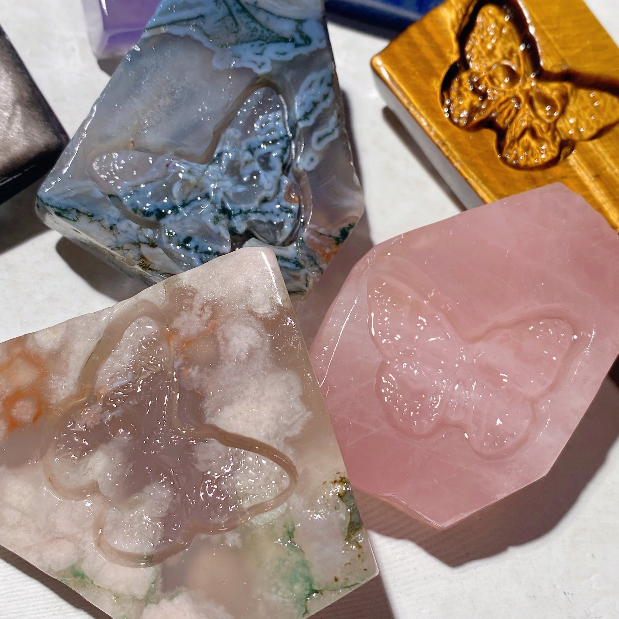 1.8-2.2 inch Mixed Crystal Slabs with Butterfly Skull Carvings