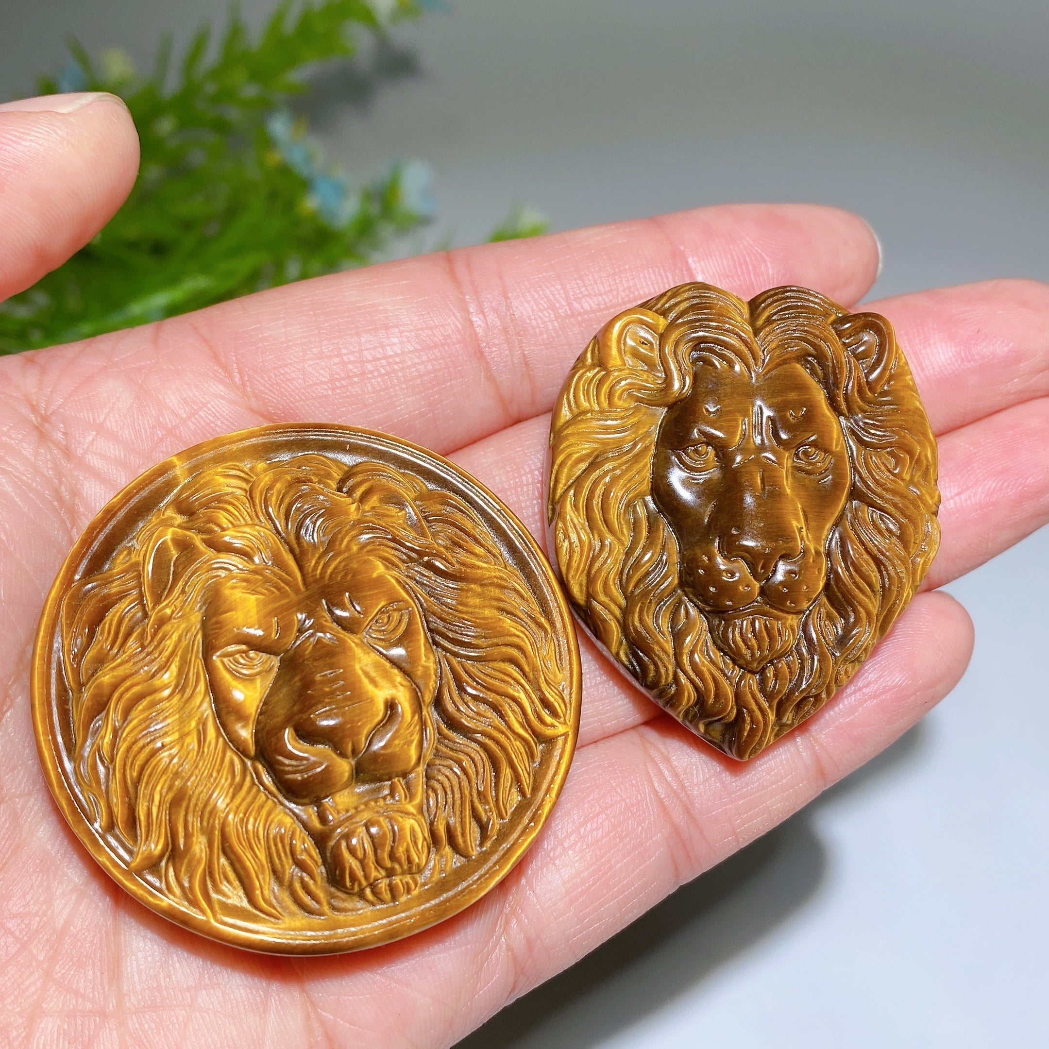 1.8" Yellow Tiger's Eye Lion Crystal Figurine