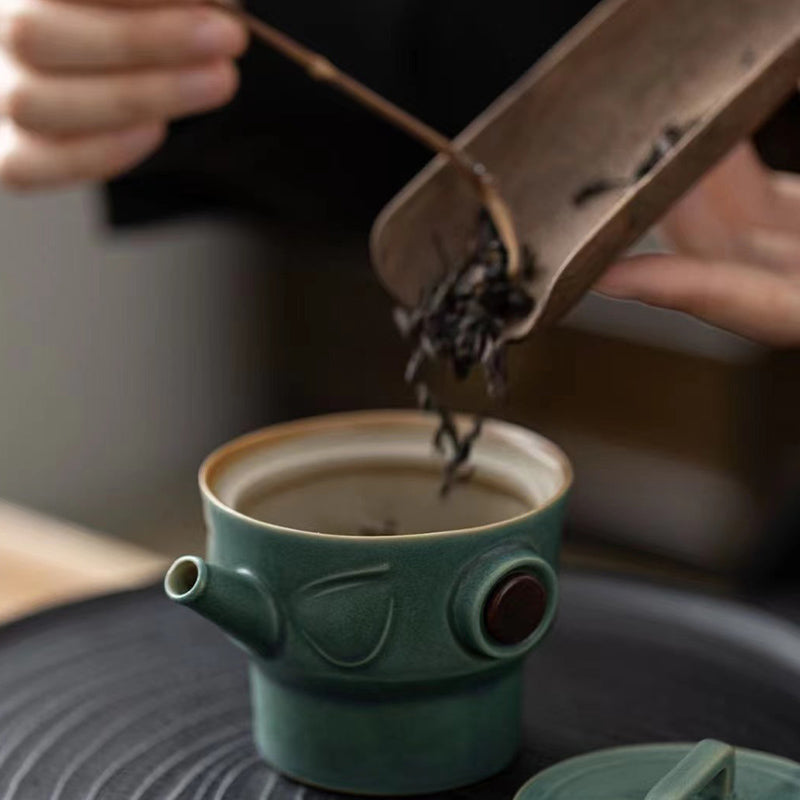 Sanxingdui Ceramic Chinese Tea Cup Set | Kung Fu Tea Gift