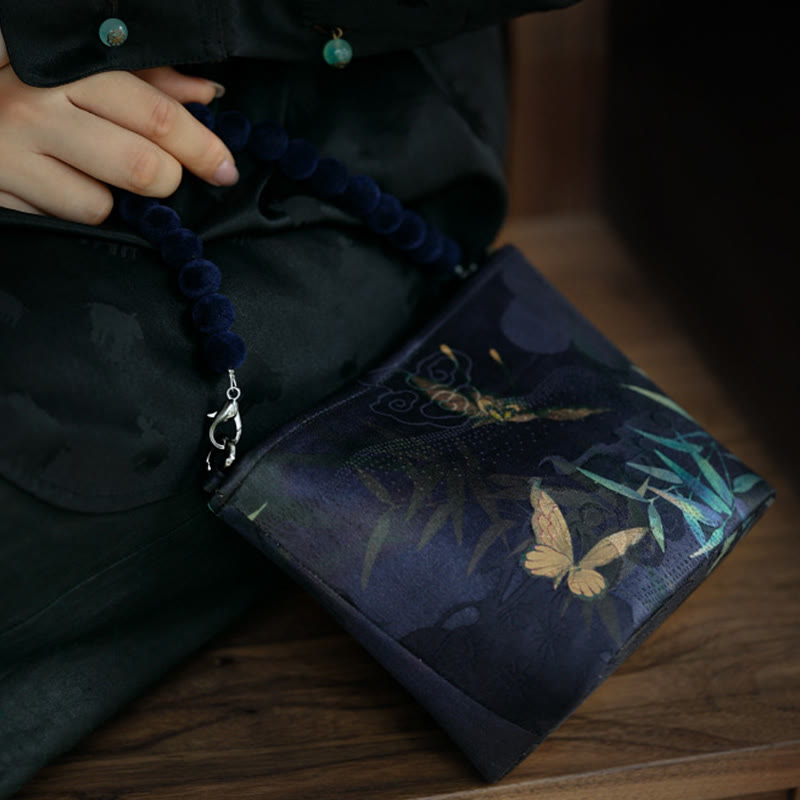 14cm Spiritual Metal Chain Crossbody Bag with Butterfly Design