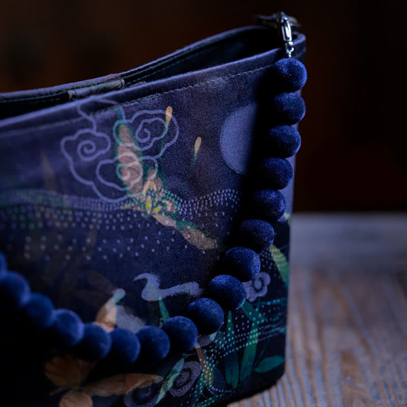 14cm Spiritual Metal Chain Crossbody Bag with Butterfly Design