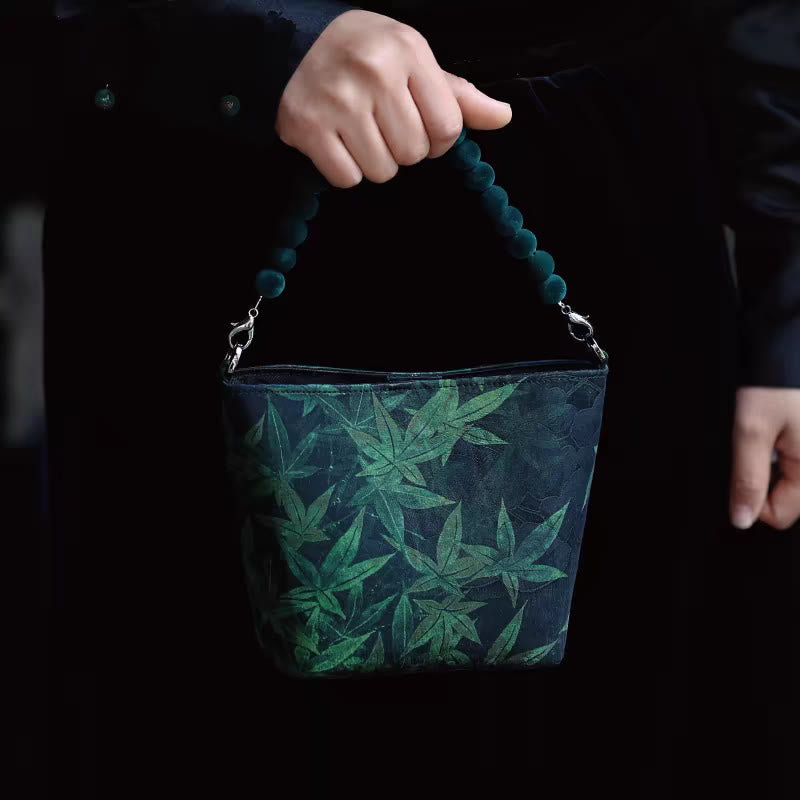 14cm Spiritual Metal Chain Crossbody Bag with Butterfly Design