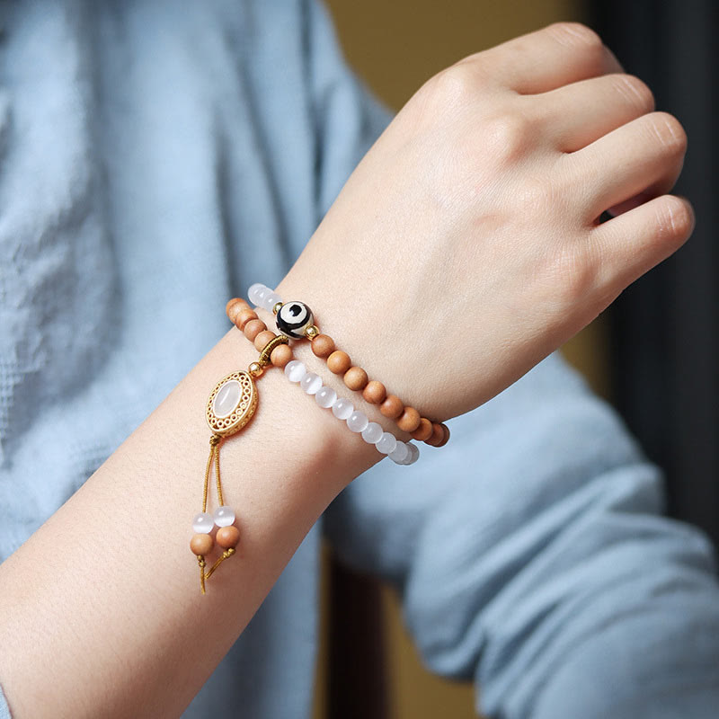 8mm Sandalwood Cat's Eye Three-Eyed Dzi Protection Bracelet