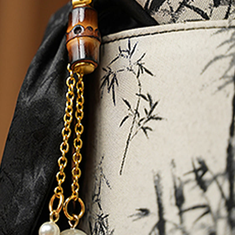 Panda Bamboo Magpie Embroidered Crossbody Bag 16x16x18cm