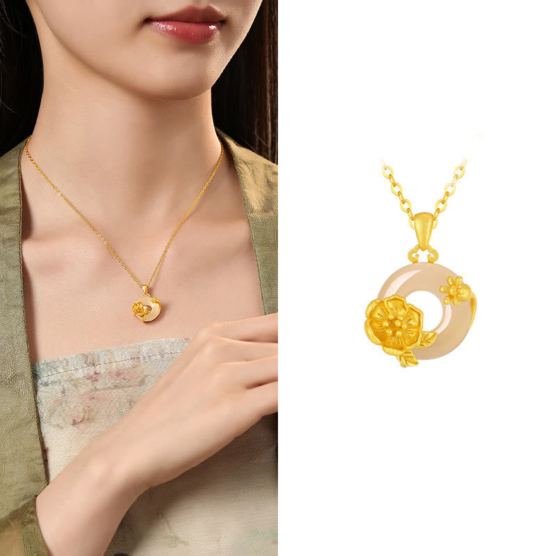 Chalcedony Peace Buckle Necklace in 925 Silver for Harmony