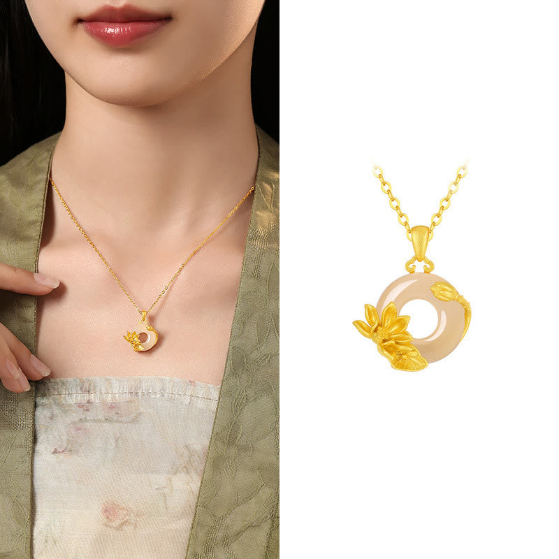 Chalcedony Peace Buckle Necklace in 925 Silver for Harmony