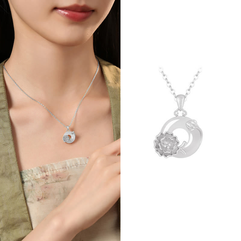 Chalcedony Peace Buckle Necklace in 925 Silver for Harmony