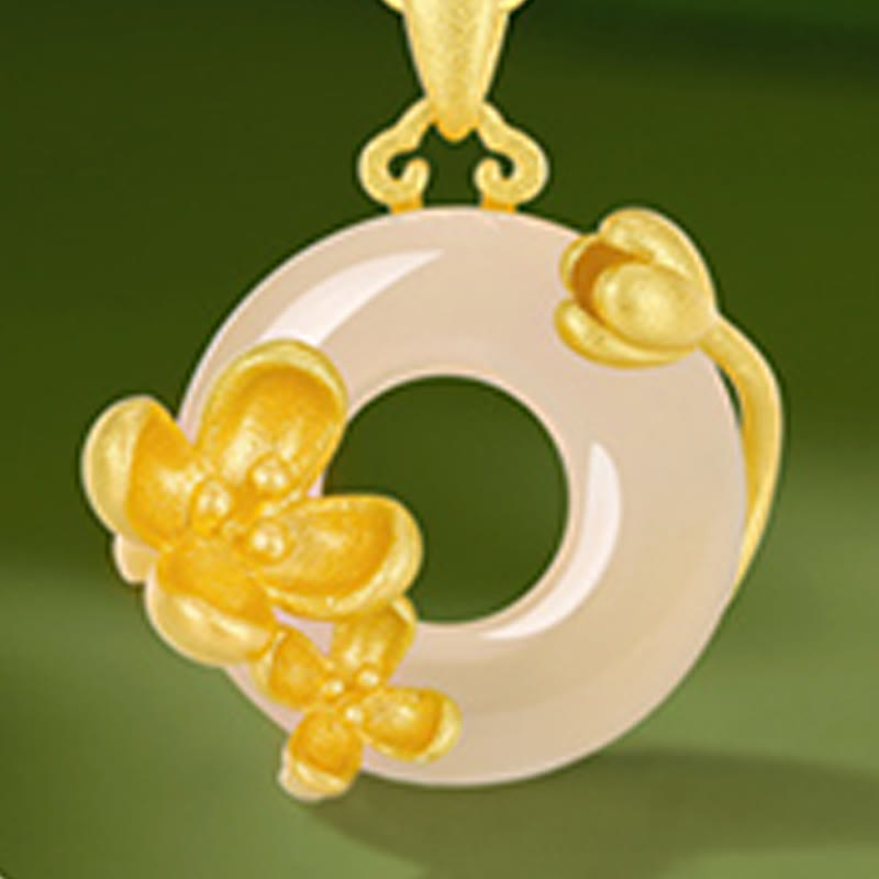 Chalcedony Peace Buckle Necklace in 925 Silver for Harmony