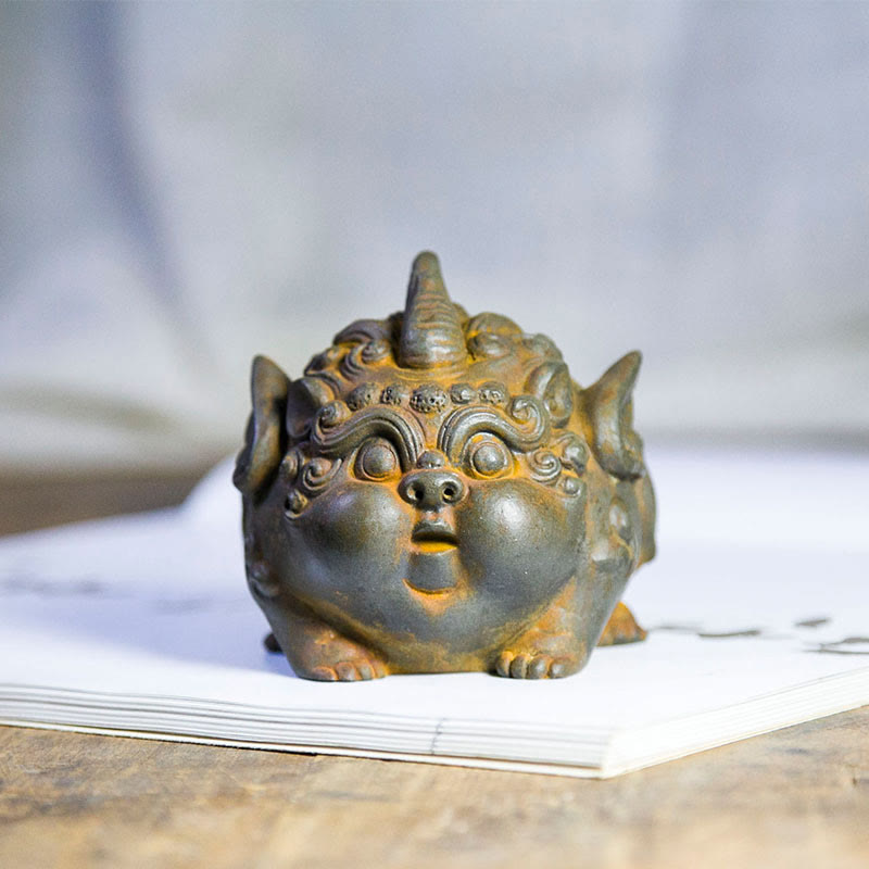 9cm Handmade PiXiu Wealth Statue Iron Powder Resin Sculpture