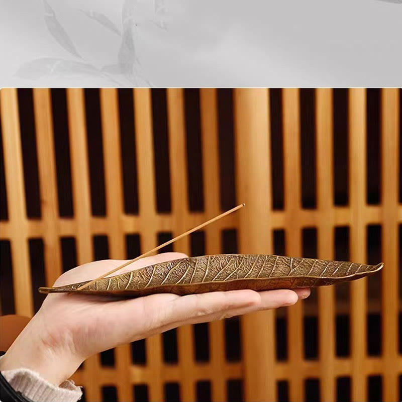 Alloy Incense Burner with Oriental Leaf Design for Tranquility
