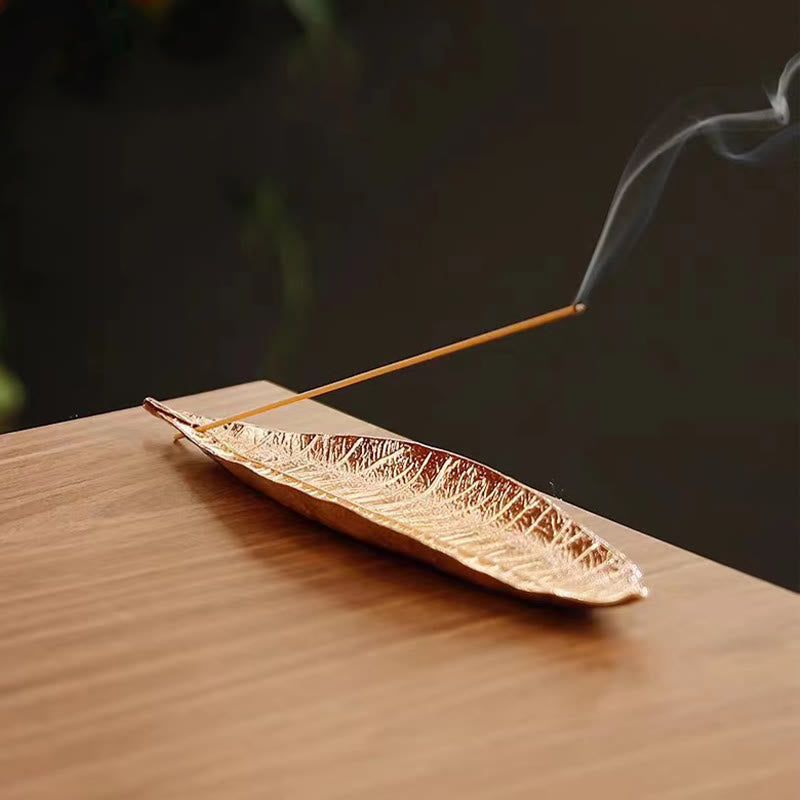 Alloy Incense Burner with Oriental Leaf Design for Tranquility