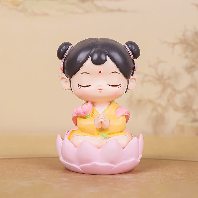 Meditation Avalokitesvara Resin Statue with Boy and Girl Figurines