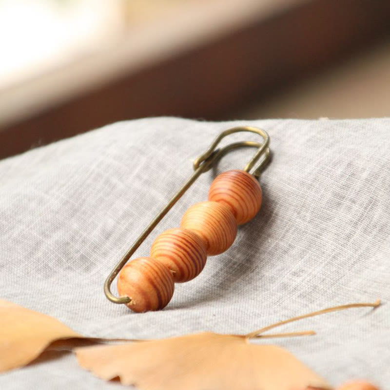 Wood Healing Brooch with Sandalwood Agathis Alba Beads